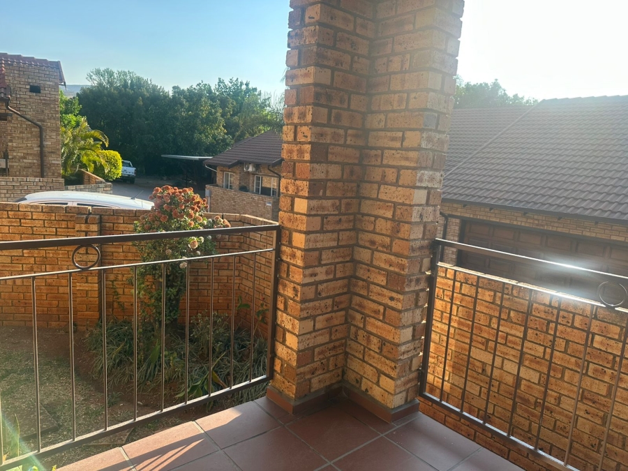 To Let 3 Bedroom Property for Rent in Safari Gardens North West